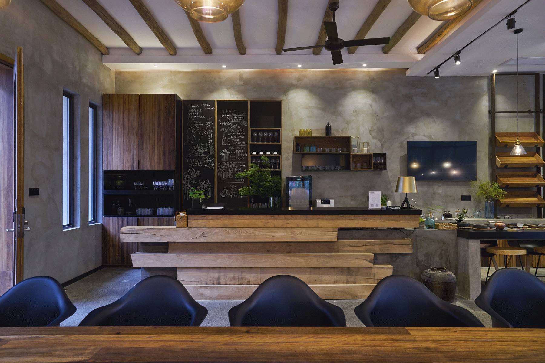 上海工业风民宿饮品店装修案例(图1) 上海工业风民宿饮品店装修案例(图1)