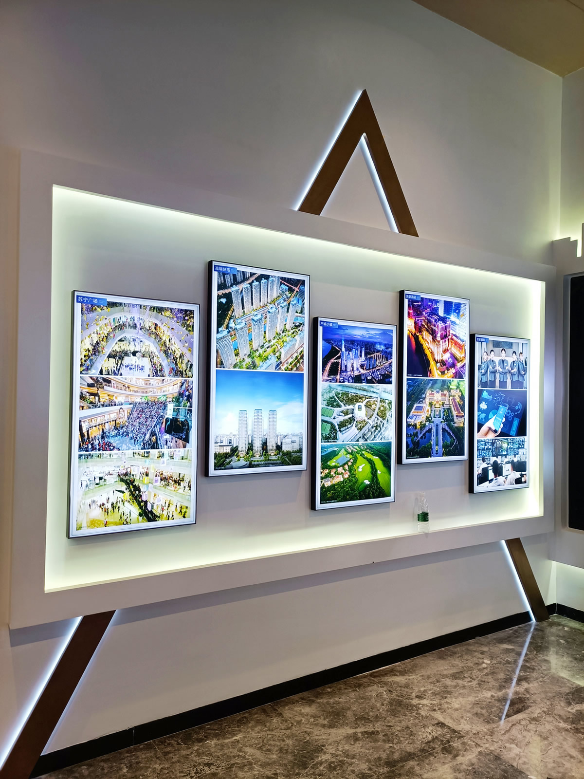 滁州苏宁置业150平方展厅装修(图6) 滁州苏宁置业150平方展厅装修(图6)