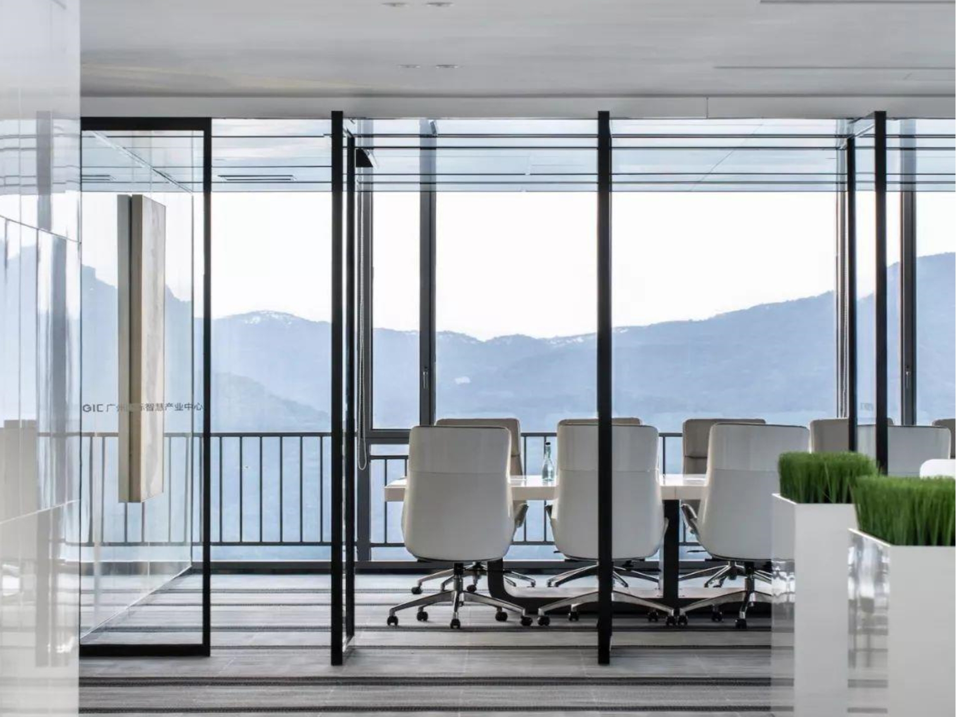 巢湖槐林渔具有限公司4000平方会议室装修案例(图1) 会议室3.jpg