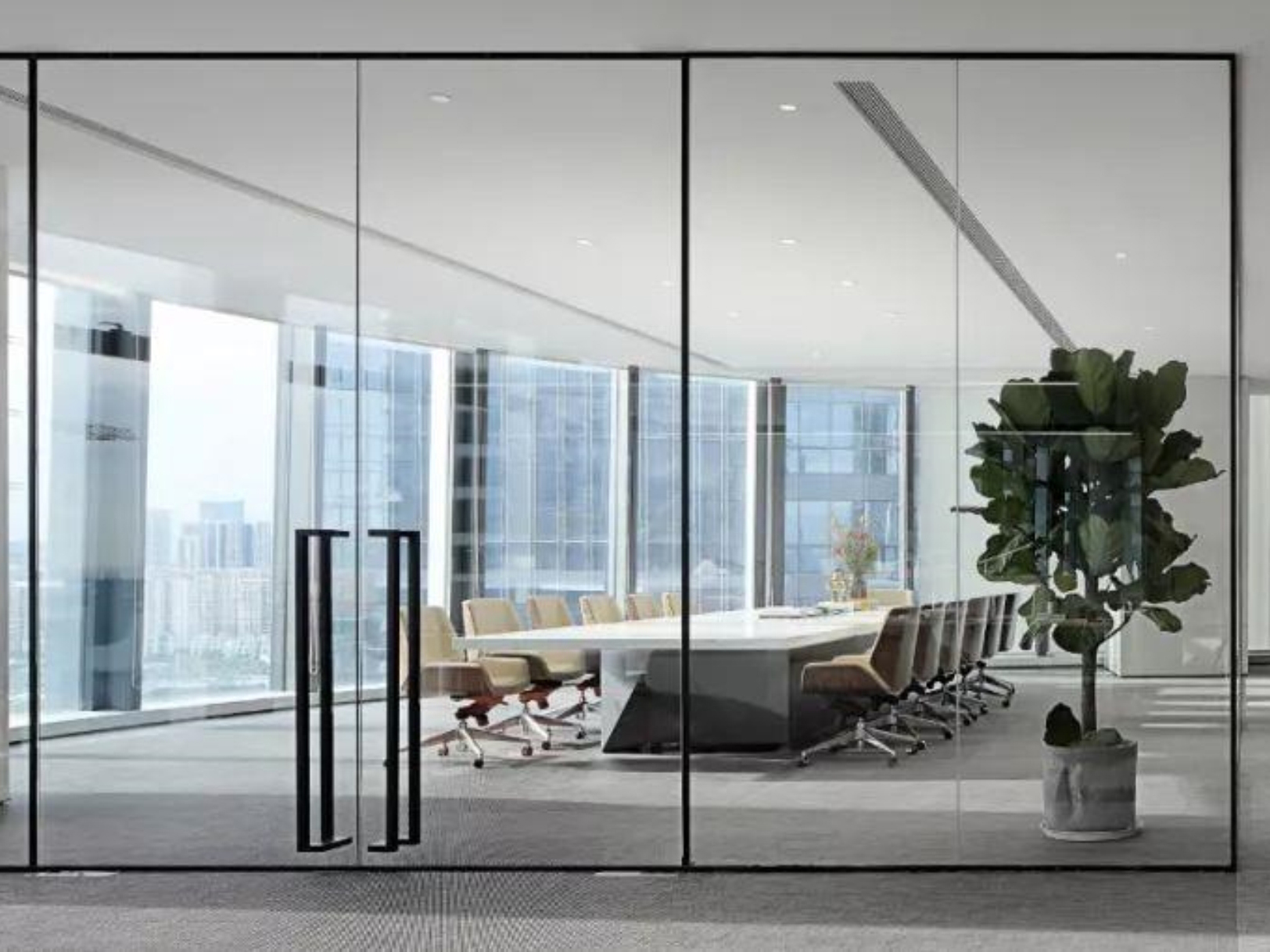 巢湖槐林渔具有限公司4000平方会议室装修案例(图3) 会议室5.jpg