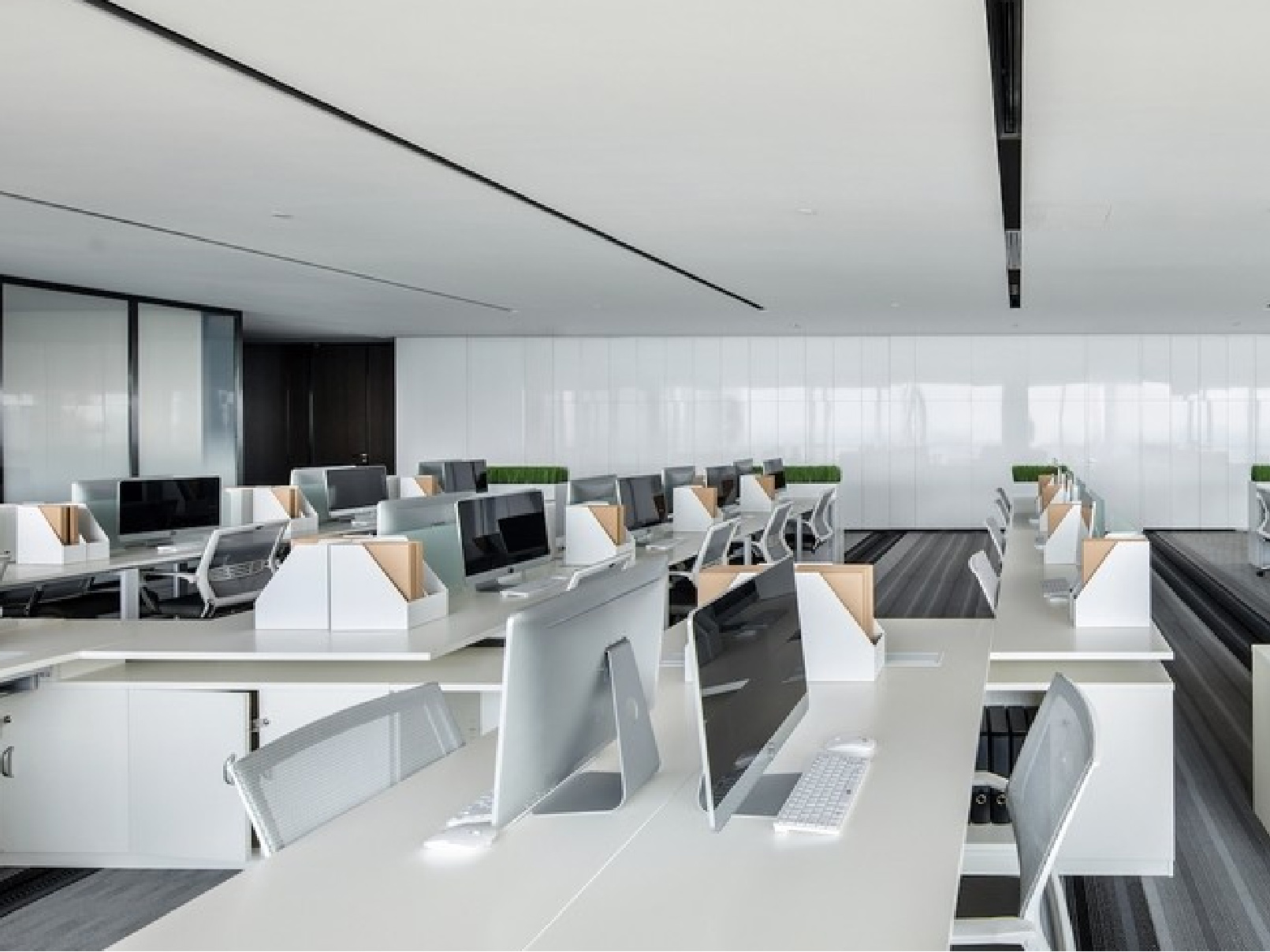 半山装饰带你了解员工开放办公区如何装修设计(图1) 员工办公区4.jpg