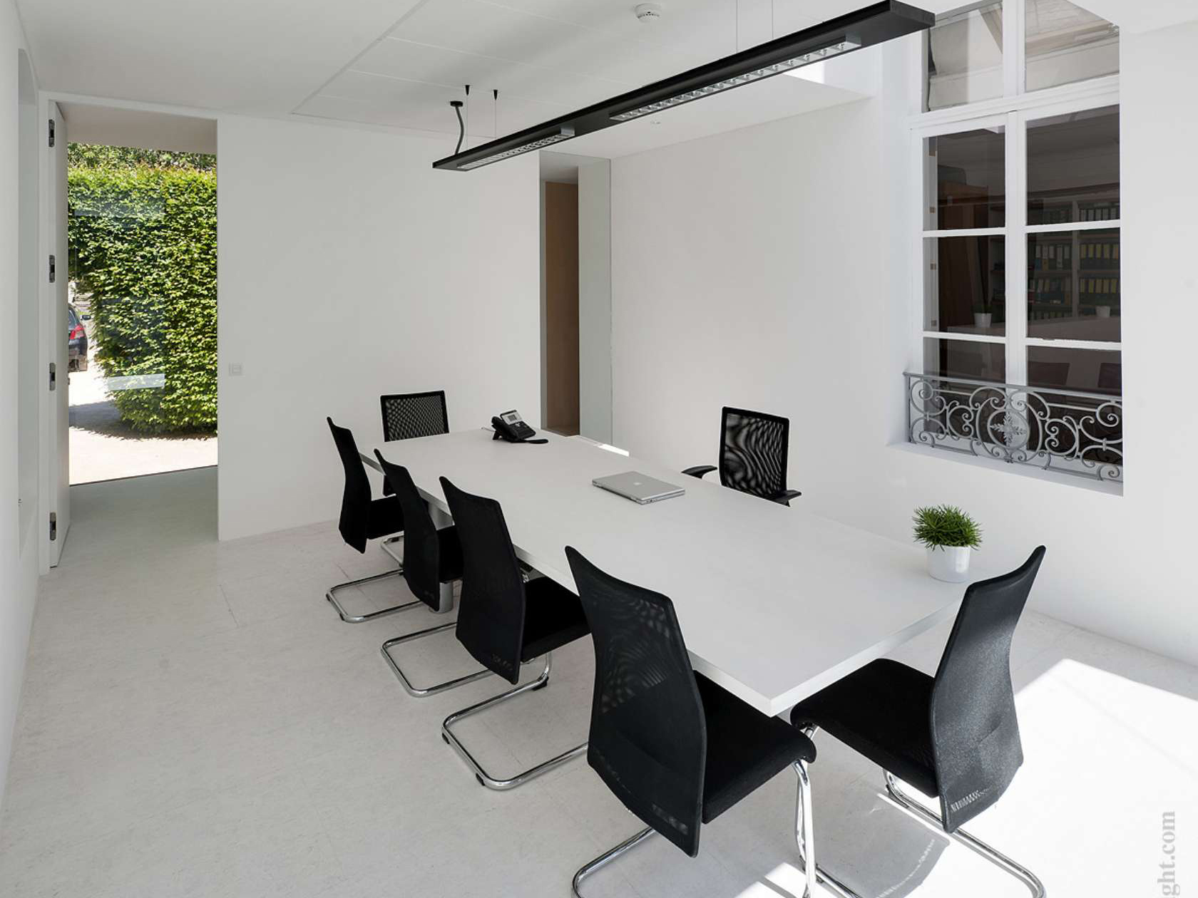 1600平方“斜坡顶面”办公楼装修设计项目(图1) 国外办公 (2) 副本.jpg