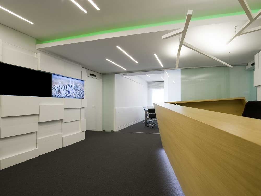 安庆1000平方现代简约办公室装修项目(图1) 国外办公-赠送(3) 副本.jpg