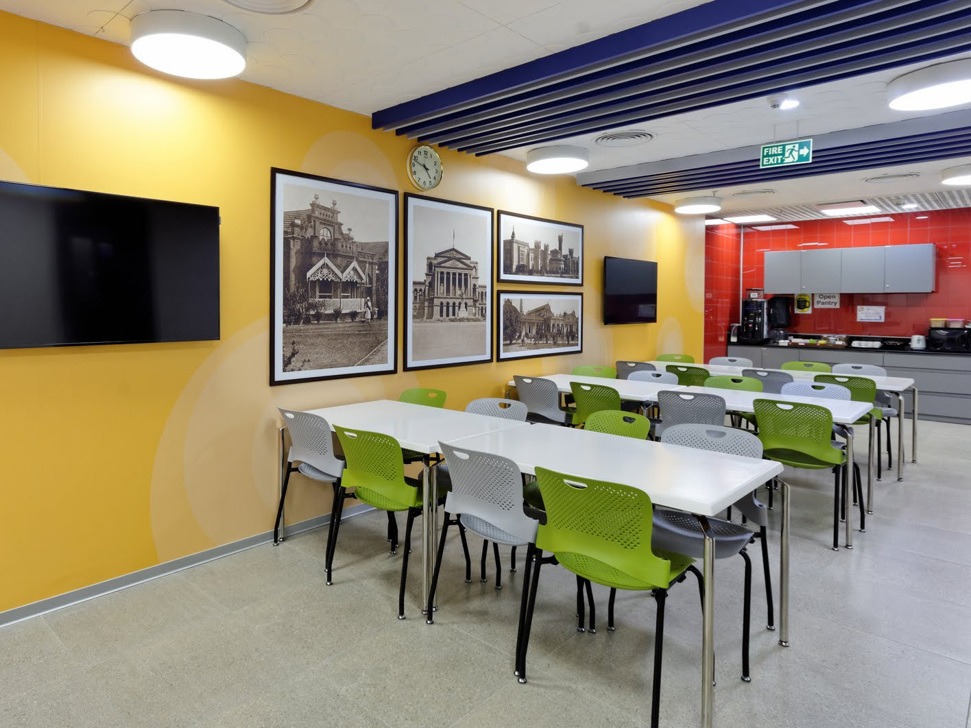 1400㎡广告公司现代简约办公室装修设计项目(图3) 国外办公 (8) 副本.jpg