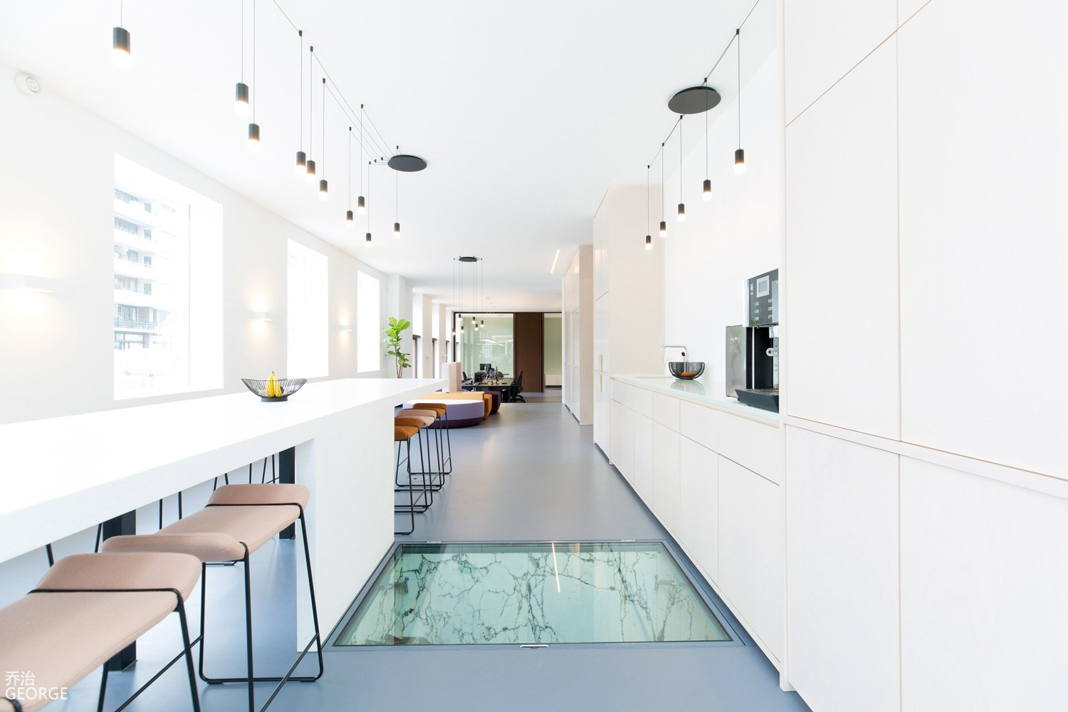 马鞍山市1500平方浅色系简约办公室装修设计案例(图3) 国外办公-赠送(16).jpg