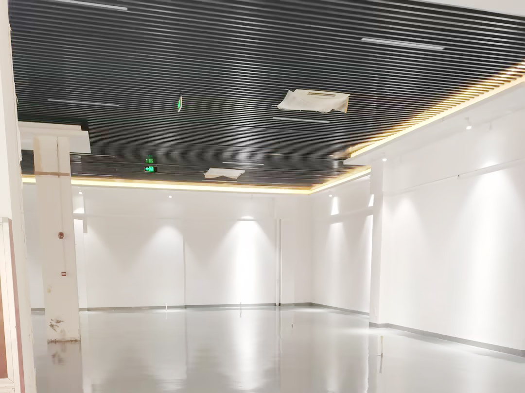 合肥蜀山区大束科技车间厂房顶面维修改造工程(图1) 046b1362ee548f0b6994b0845993dae1_compress 副本.jpg