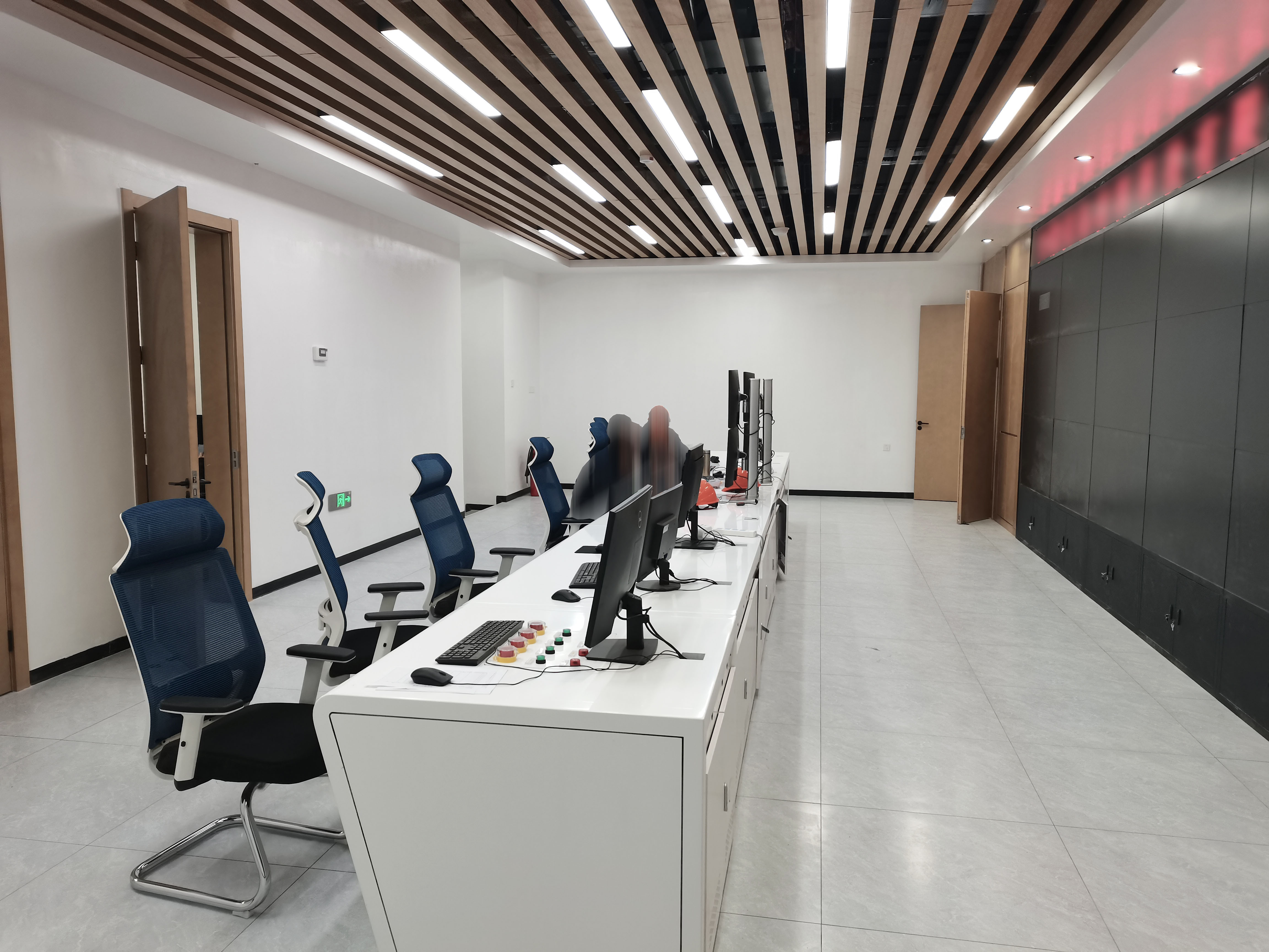 P中控室机房1 副本.jpg