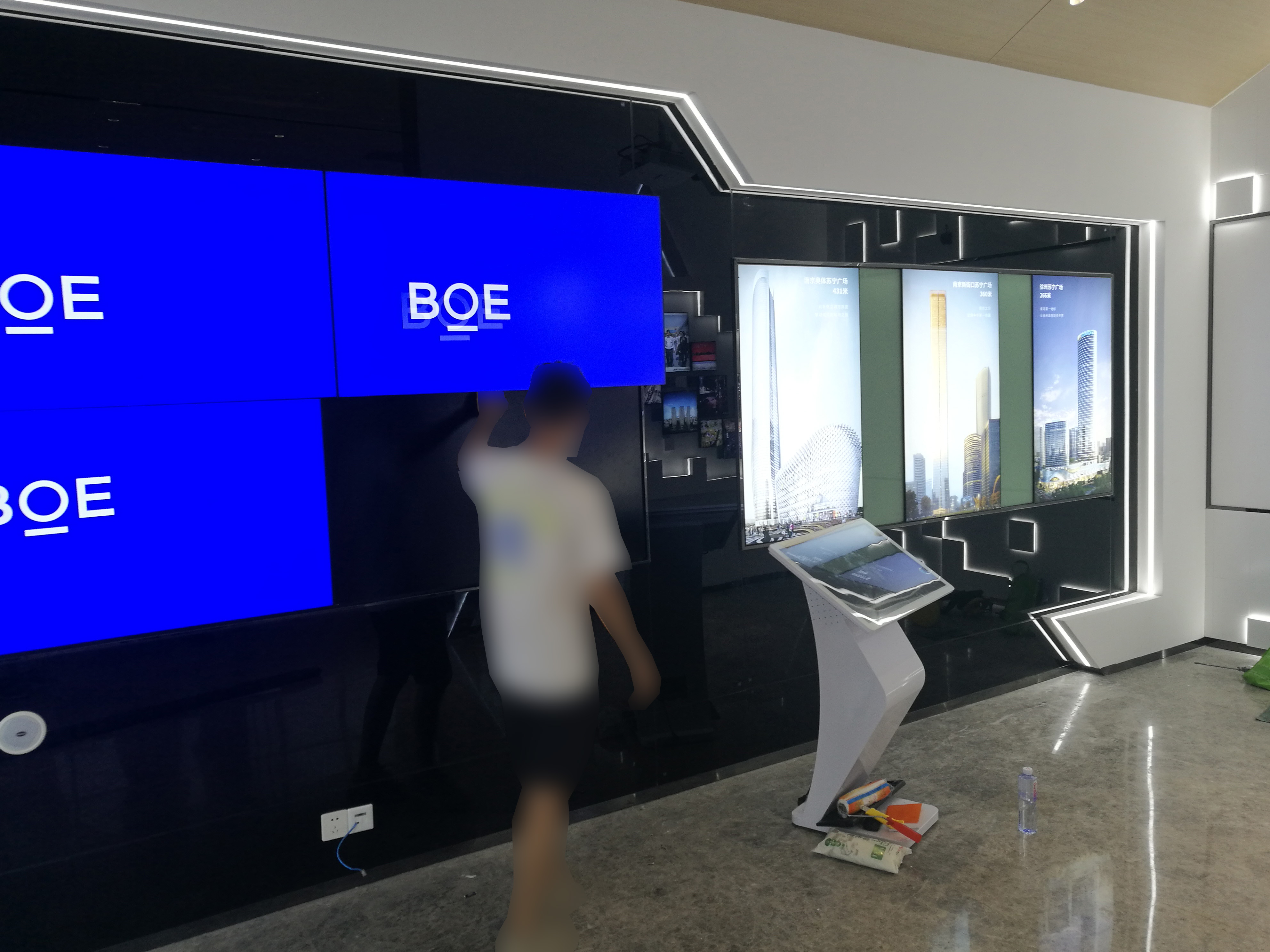 苏宁置业集团有限公司安庆及滁州展厅装修设计项目(图2) 图片2 副本.jpg